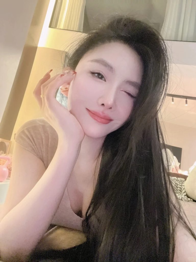 城市生活人物配图